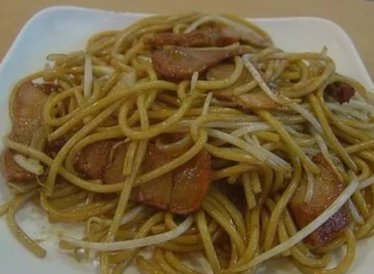 香港特色美食小吃推荐之干炒叉烧意