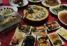 中国饮食礼仪:要做到“三优四忌”