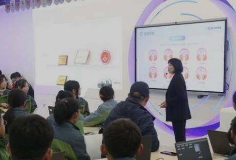 “未来教室”:点亮乡村学校科技教育一盏灯