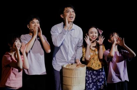 一部校园话剧十年热演的背后
