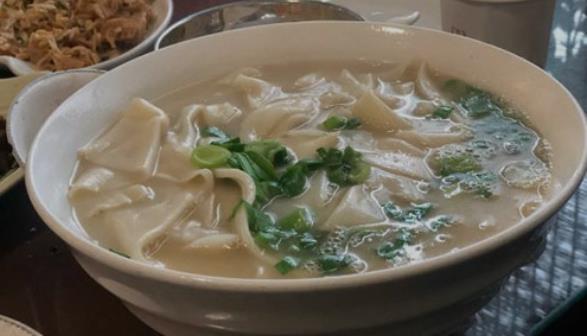 南阳夜市特色小吃推荐-方城烩面