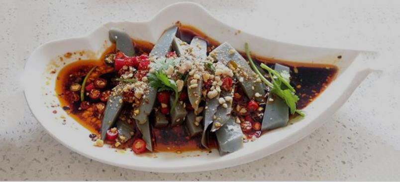 丽江古城特色小吃推荐-鸡豆凉粉
