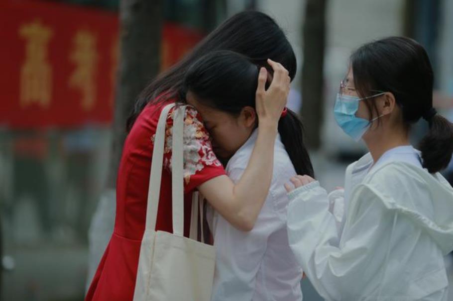 2023年高考分数线文科和理科都是一样的吗