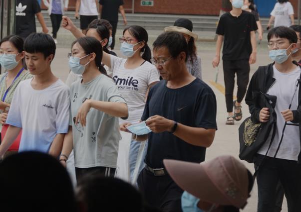 2023高考为什么不在本校考试